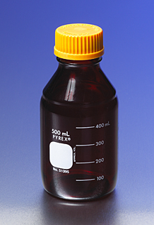 Botella graduada de bajo actinico para medios o almacenamiento, Con tapa de rosca